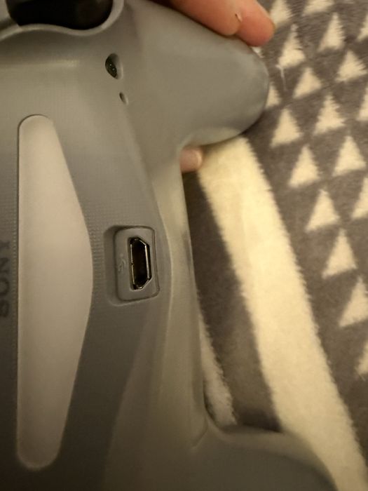Comando ps4 Edição 20 anos