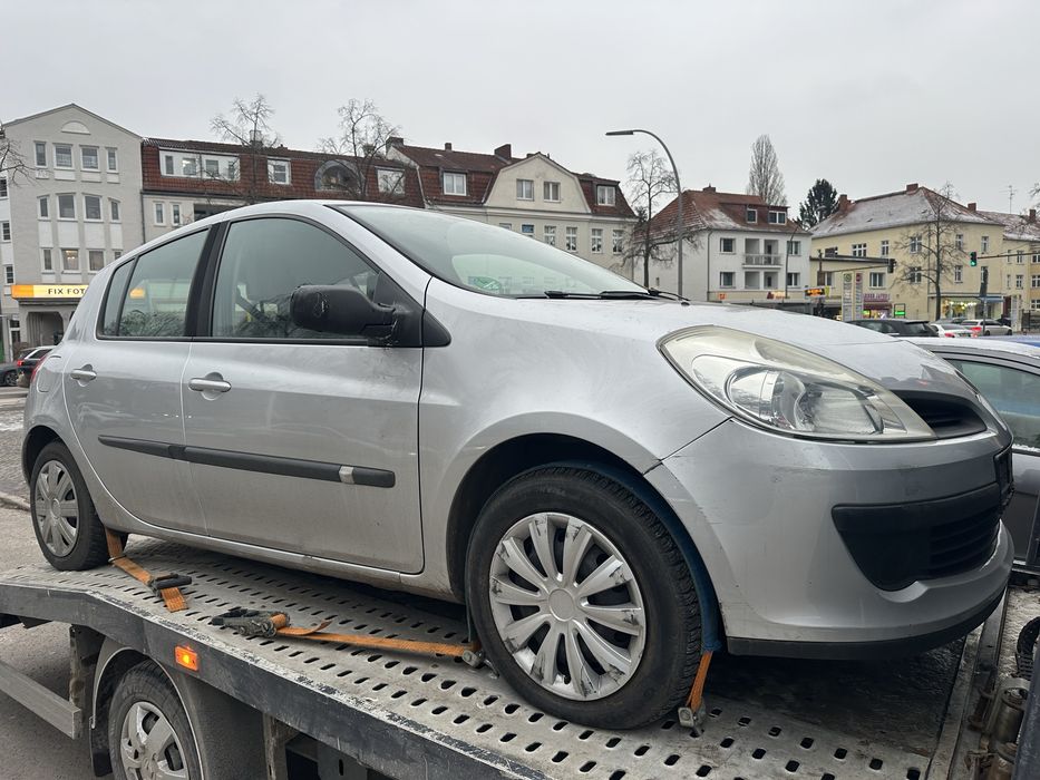 Renault clio III 1.6 16V benzyna