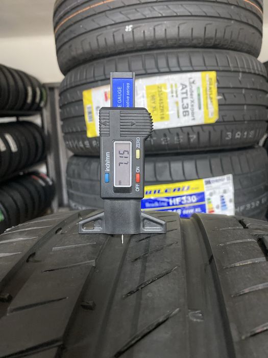 275/40/21  107V XL Continrntal Premium Contact 6
