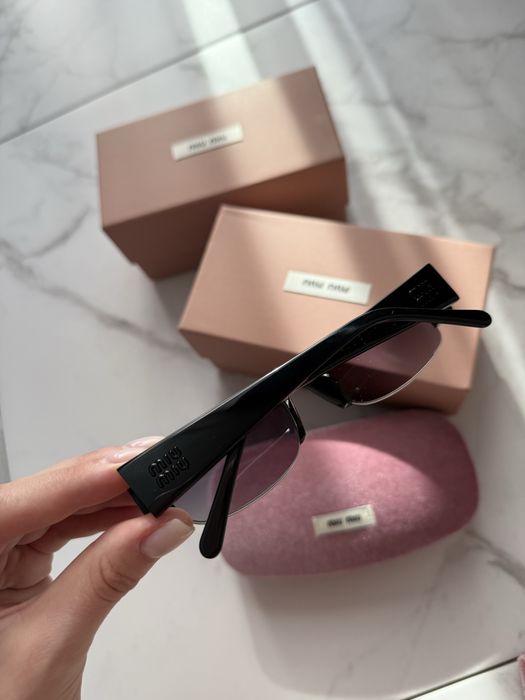 трендові окуляри miu