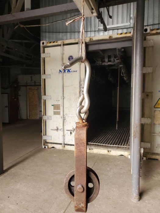 Тролеї з гаком для напівтуш