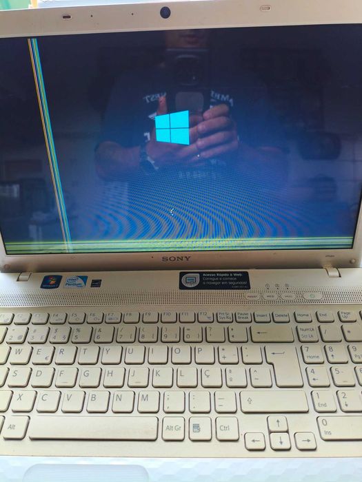 Sony Vaio PCG-71911M avariado