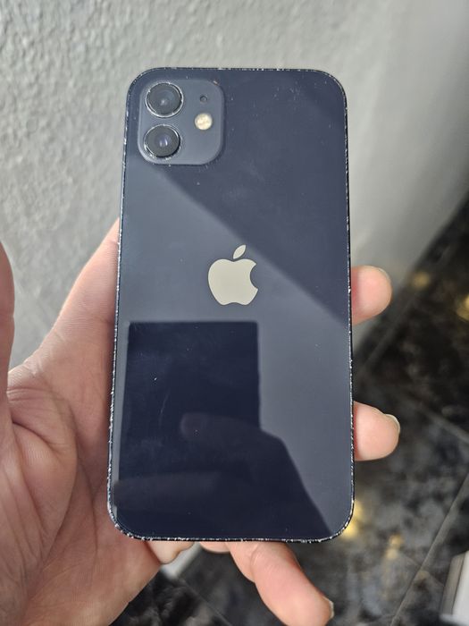 Iphone 12g .64gb