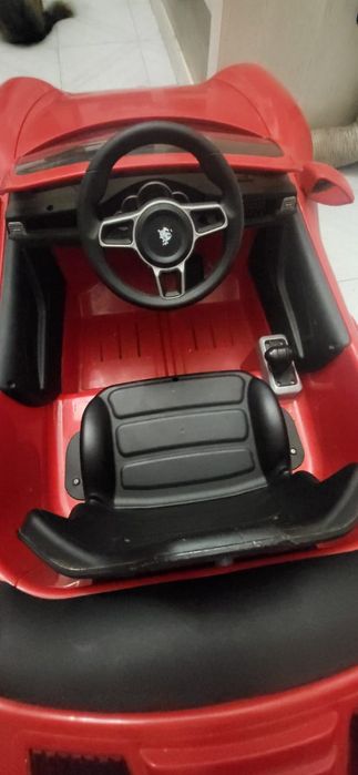 Carro porshe de criança ate 7-8 anos