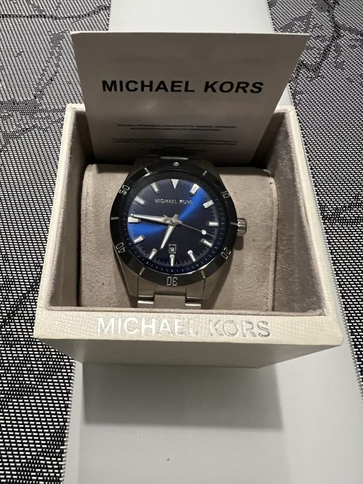 Продам годинник MICHAEL KORS придбаний в Сша в мережі Tigimex