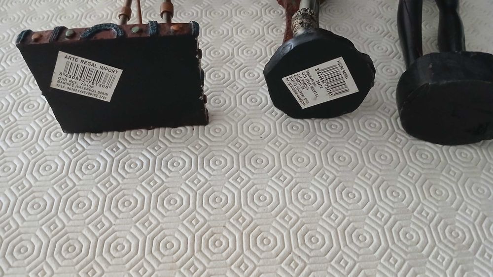 3 estátuas decorativas