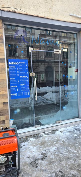 Готовий стрітфуд в центрі