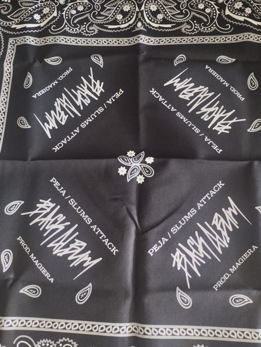 Peja Slums Attack, Black album, bandana, chusta