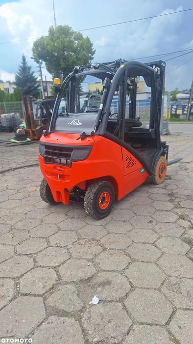 Linde H25-02 EVO  Linde H25-02 EVO Wózek widłowy linde h25. 2.5 tony. Evo, przesuw wideł