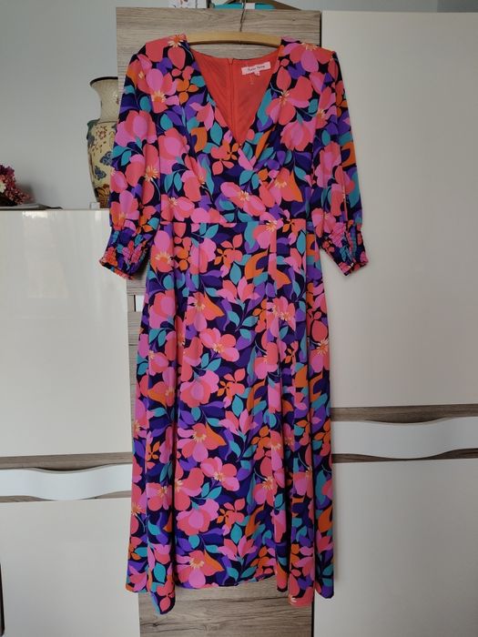 Sukienka MIDI w kwiaty jesienna