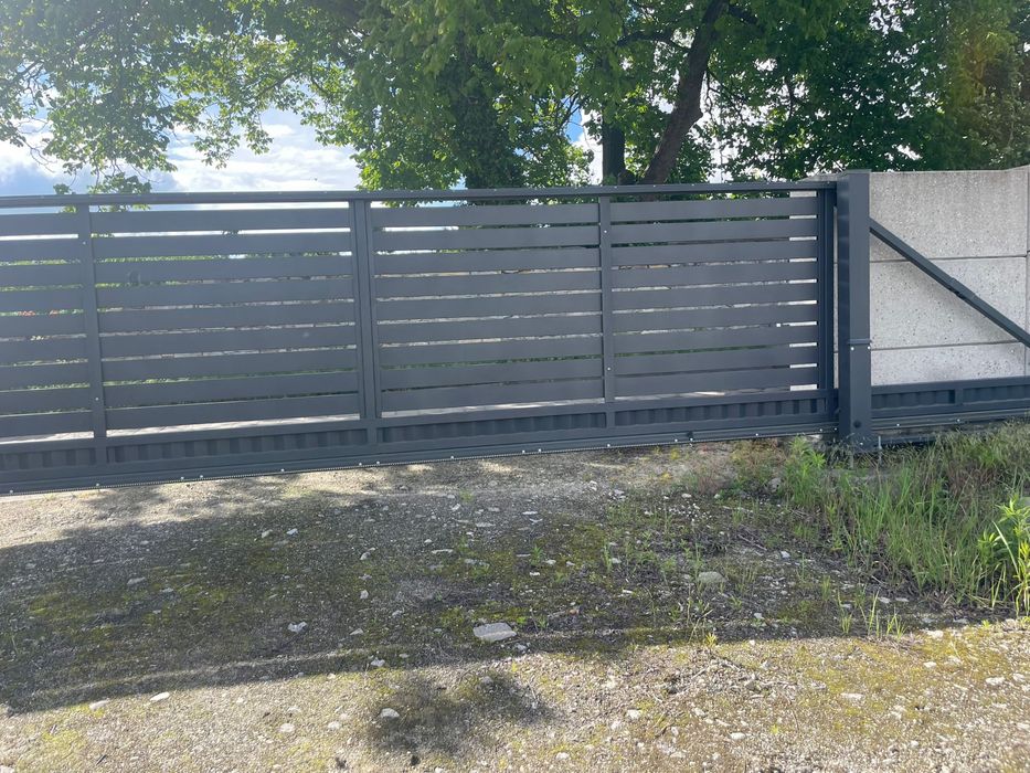 Elektryczna brama wjazdowa aluminiowa 7,9m