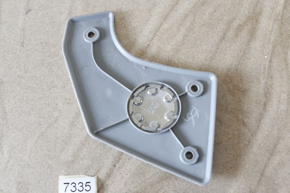 7335 Osłona śruby prawa OEM Honda Goldwing Gl1800