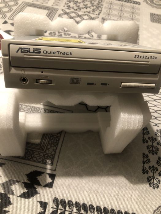 CD-RW Drive QuietTrack