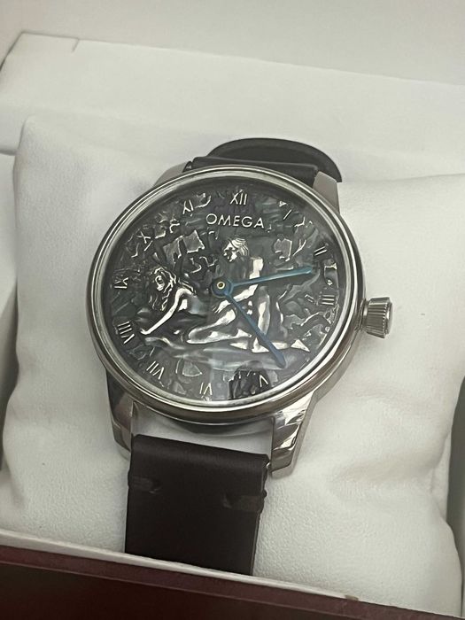 Ексклюзивний годинник Omega із срібним циферблатом