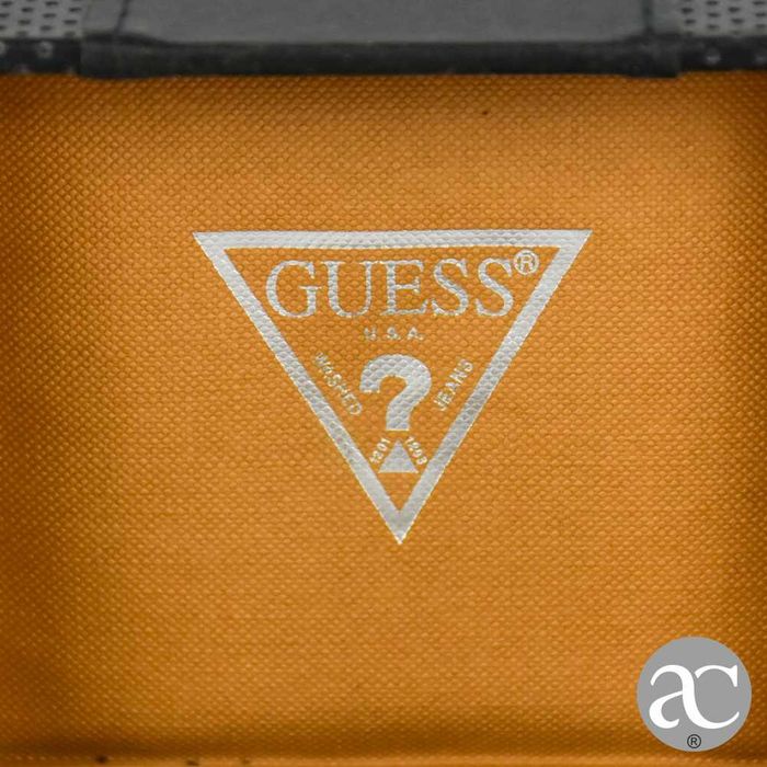 Relógio de pulso para homem GUESS com estojo