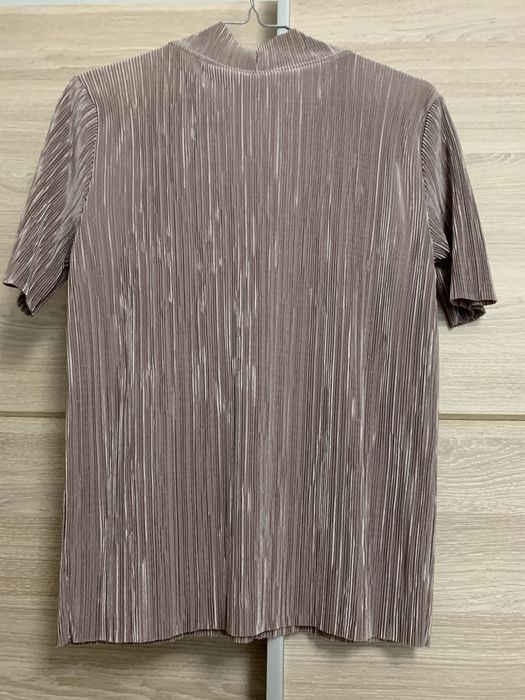 Blusa dourada Zara