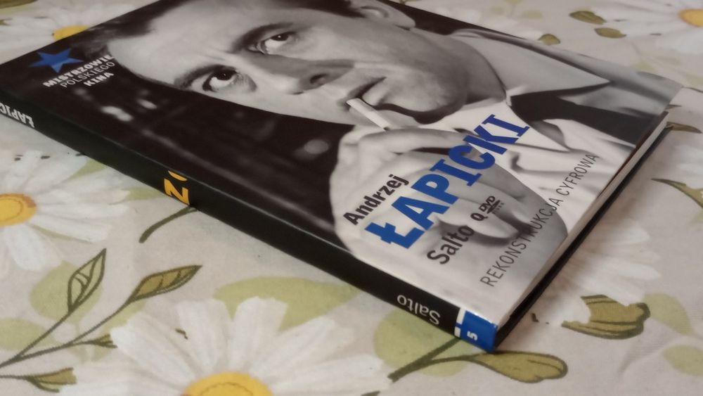 Salto. A. Łapicki. DVD z książką.