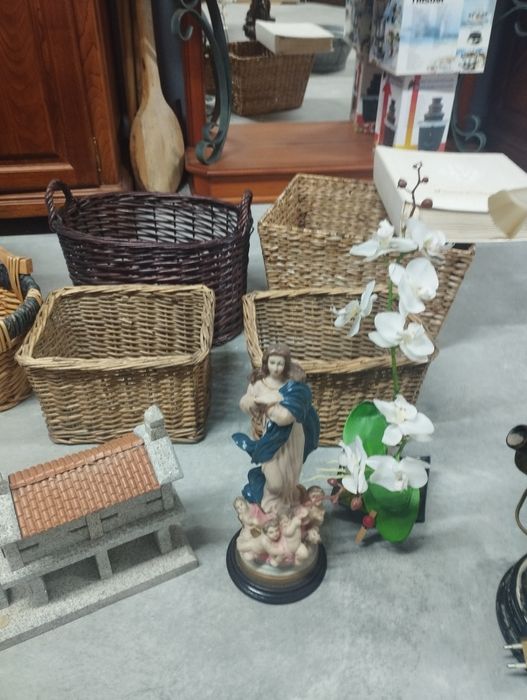 Various used items in good condition64551355779842123