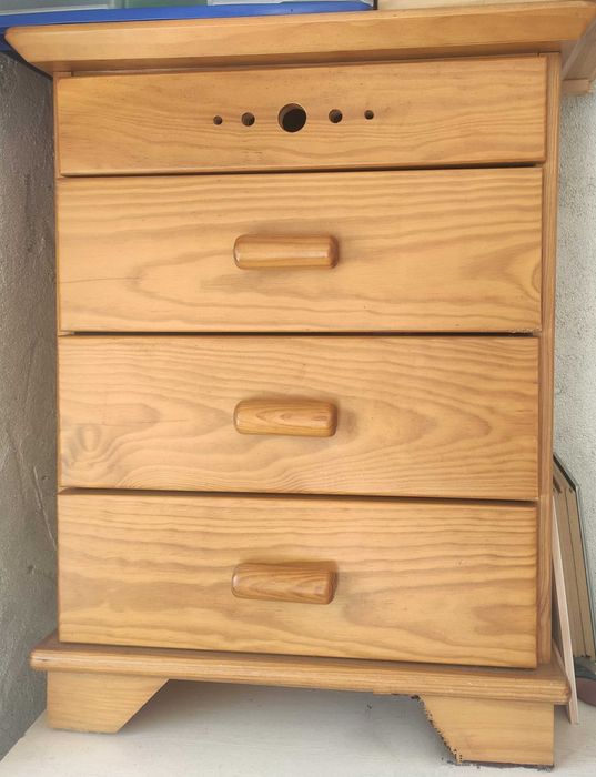 Conjunto Mesa Cabeceira + Cama + Colchão