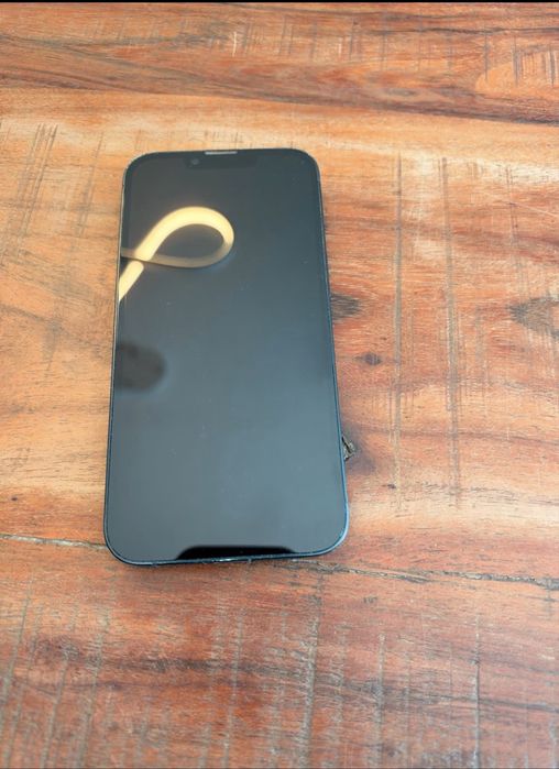 Iphone 14 midnight blue