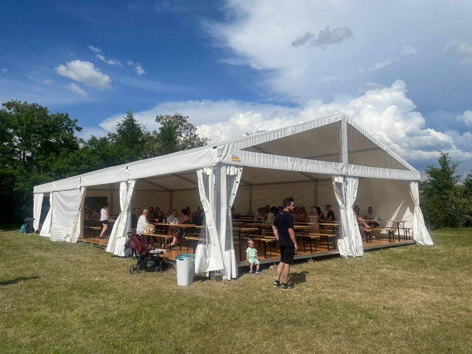 Wynajem namiotów i hal namiotowych,hala namiotowa, wyposażenie