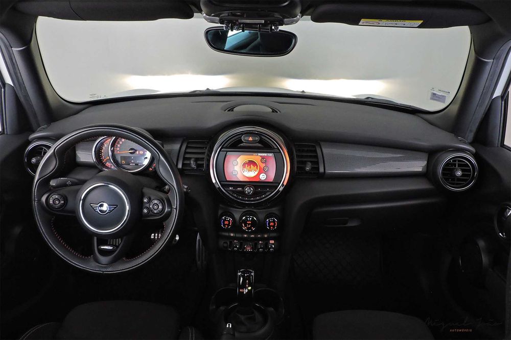 Mini Cooper 5 Portas 1.5 JCW Nacional