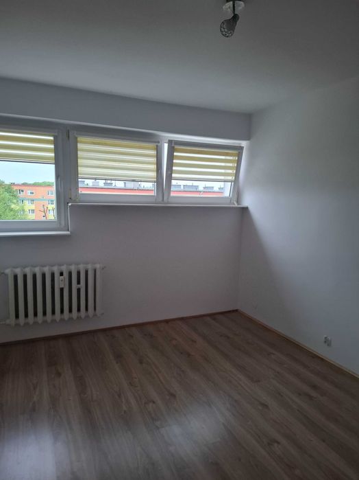 Sprzedam 3-pokojowe mieszkanie z balkonem bez pośredników - Widok 3