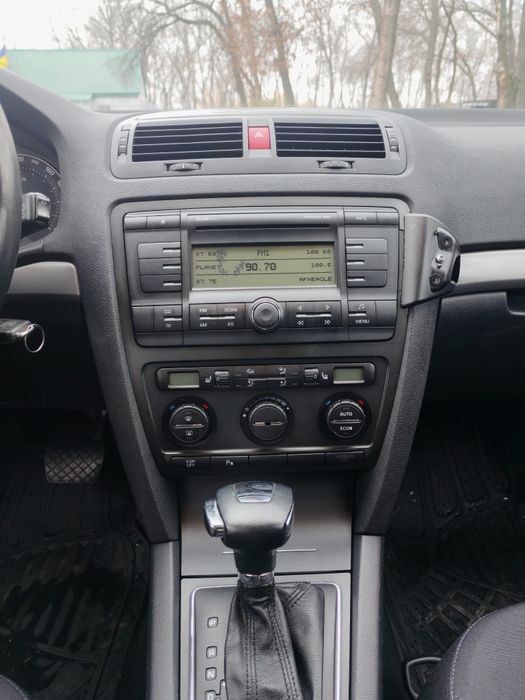 Skoda Octavia A5 Автомат 1.6 бензин. Максимальна комплектація