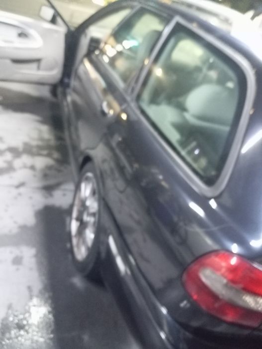 Volvo V40 1.9d 120cv foto 2