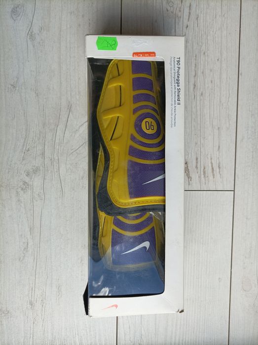 Ochraniacze piłkarskie Nike