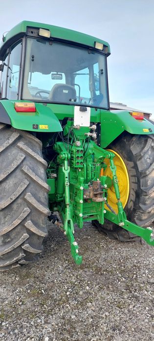 Ciągnik John Deere 7810