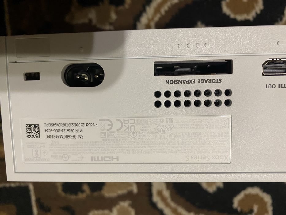 Новий Xbox series s на 1 tb 2 геймпада, приємна ціна