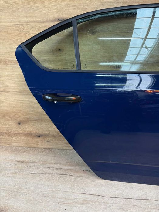 drzwi tylne prawe skoda octavia III hb przed lift kolor 6364