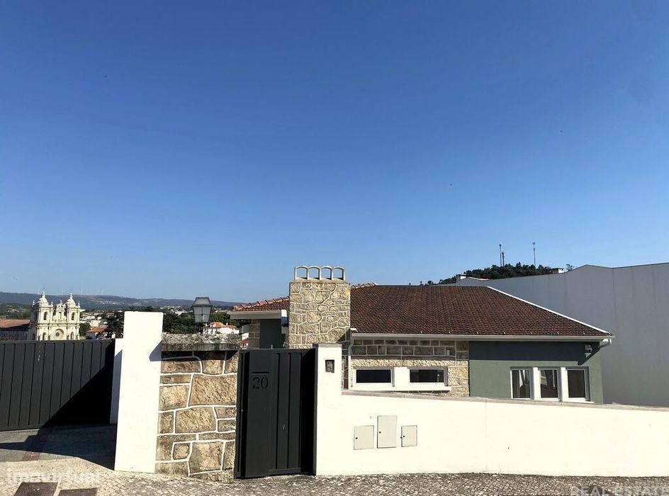 Luxury T3 House / Villa in Alcobaça and Vestiaria