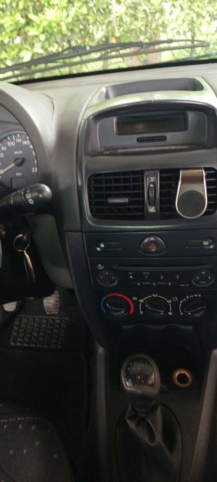 Renault clio 2003