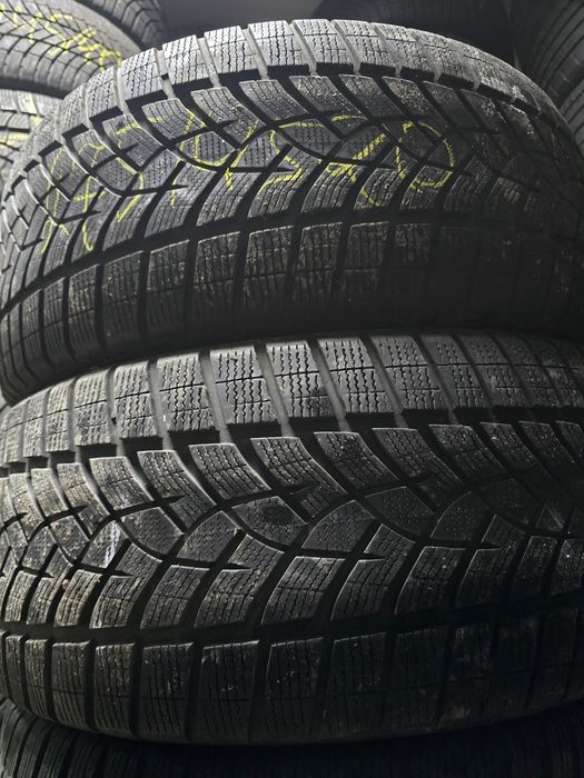 275/45R20 Goodyear UltraGrip Perfomance