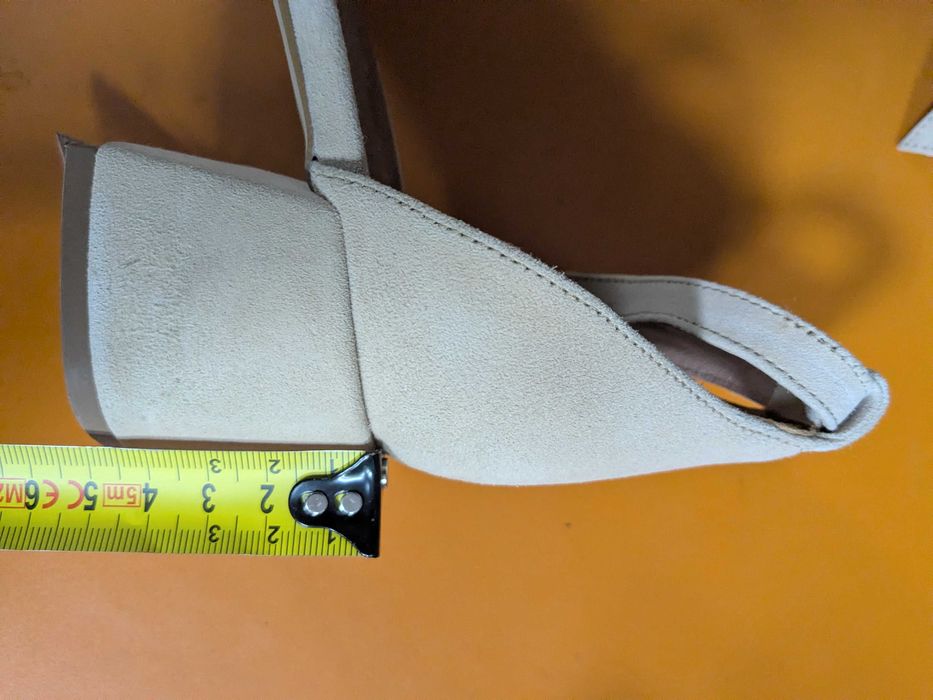 About you buty na obcasie zamszowe beżowe rozm. 41