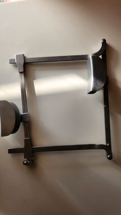 Ранорозширювач Aesculap BV561