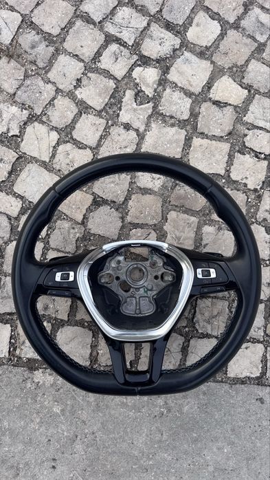 Volante VW Passat B8 / Golf 7 com ACC e patilhas DSG ORM Original