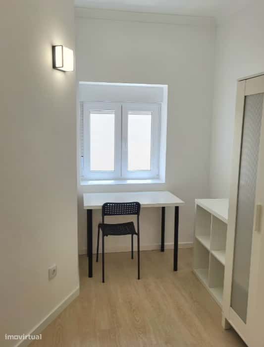 Superior room with shared bathroom