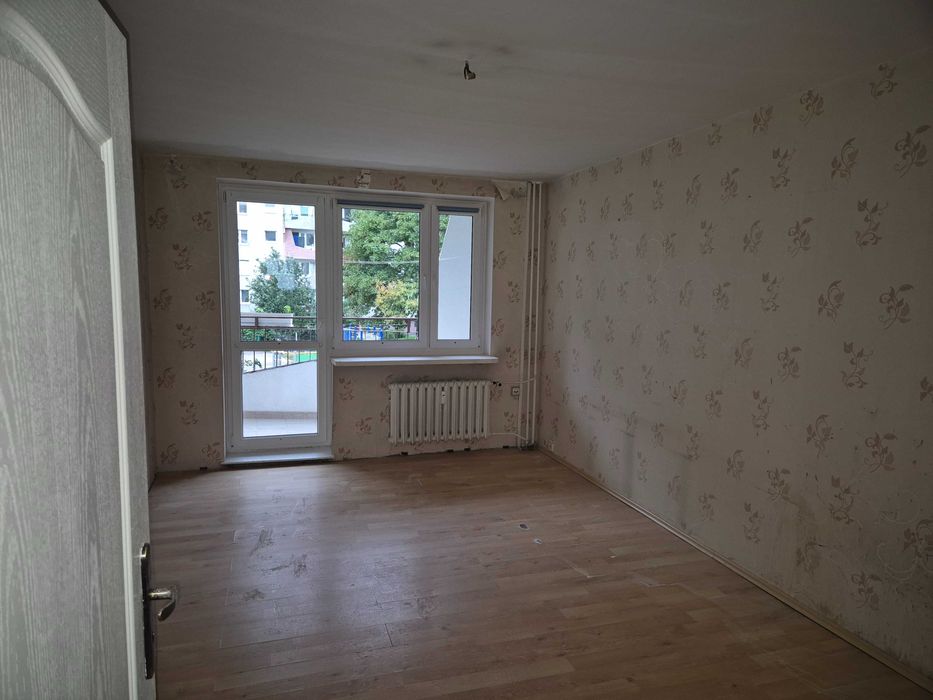 Na sprzedaż spółdzielcze własnościowe mieszkanie o powierzchni ok. 62,2 m², położone na Osiedlu Tysiąclecia 25 w Poznaniu.