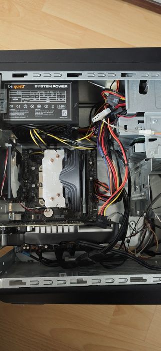 Laptop, laptopy, komputer stacjonarny PC