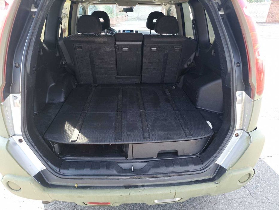 Продаю авто Nissan X-Trail