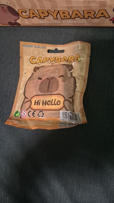 Zestaw Capybara 24szt nowe figurka i karta