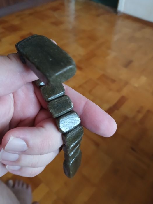 Чётки из разного материала.