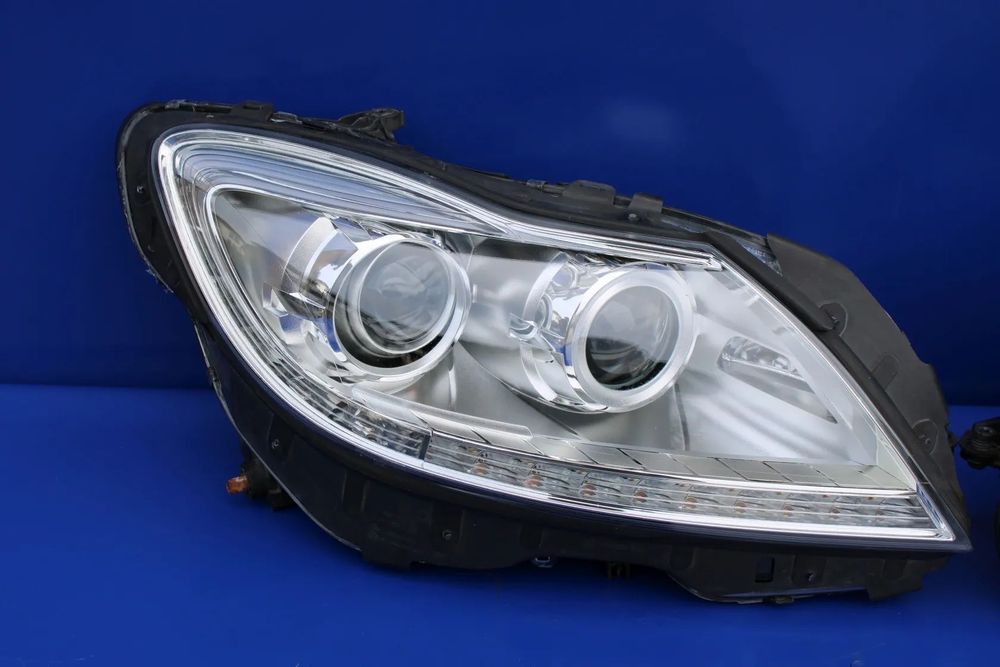 Reflektor prawy lampa prawa Led ILS OE Mercedes W216 C216 Lift Euro 12r