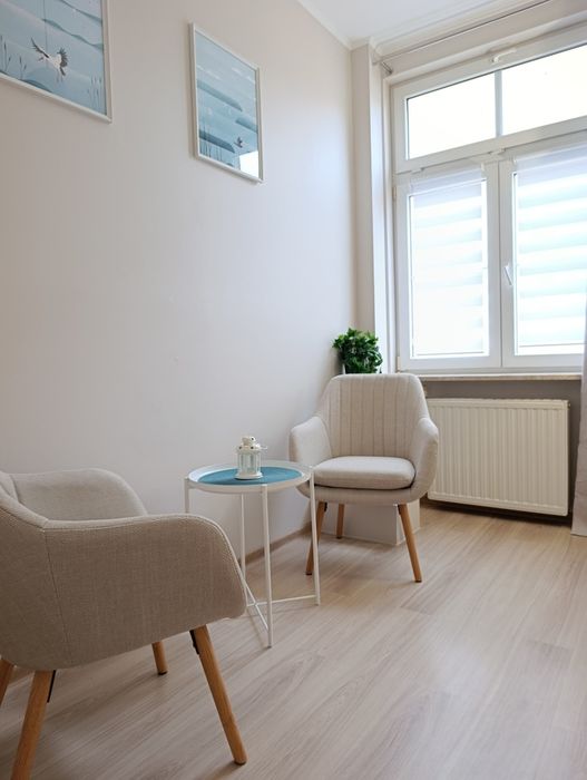 Gabinet dla psychologa, psychoterapeuty, dietetyka, logopedy, coacha - cichy, komfortowy.