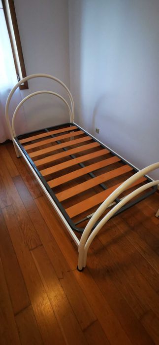Cama Corpo e Meio