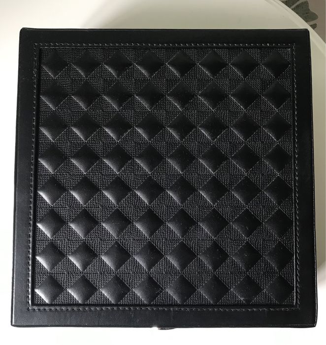 Шкатулка для прикрас