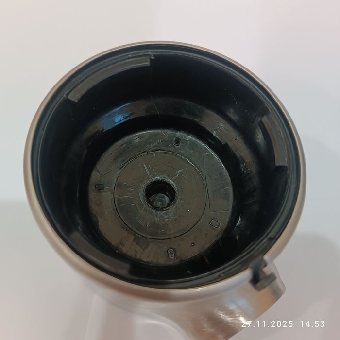 Носик для зливу соку соковитискача Philips HR1945